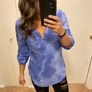 Blue 3/4 sleeve tunic-style top